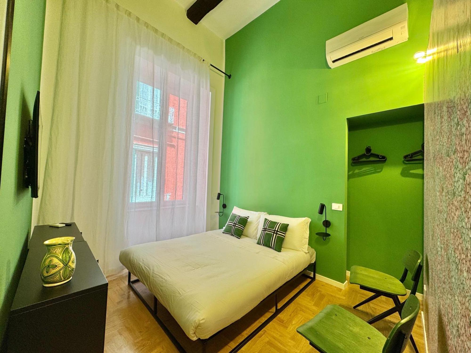 Alma De Chiaja - Design Suites & Apartments Napels Buitenkant foto