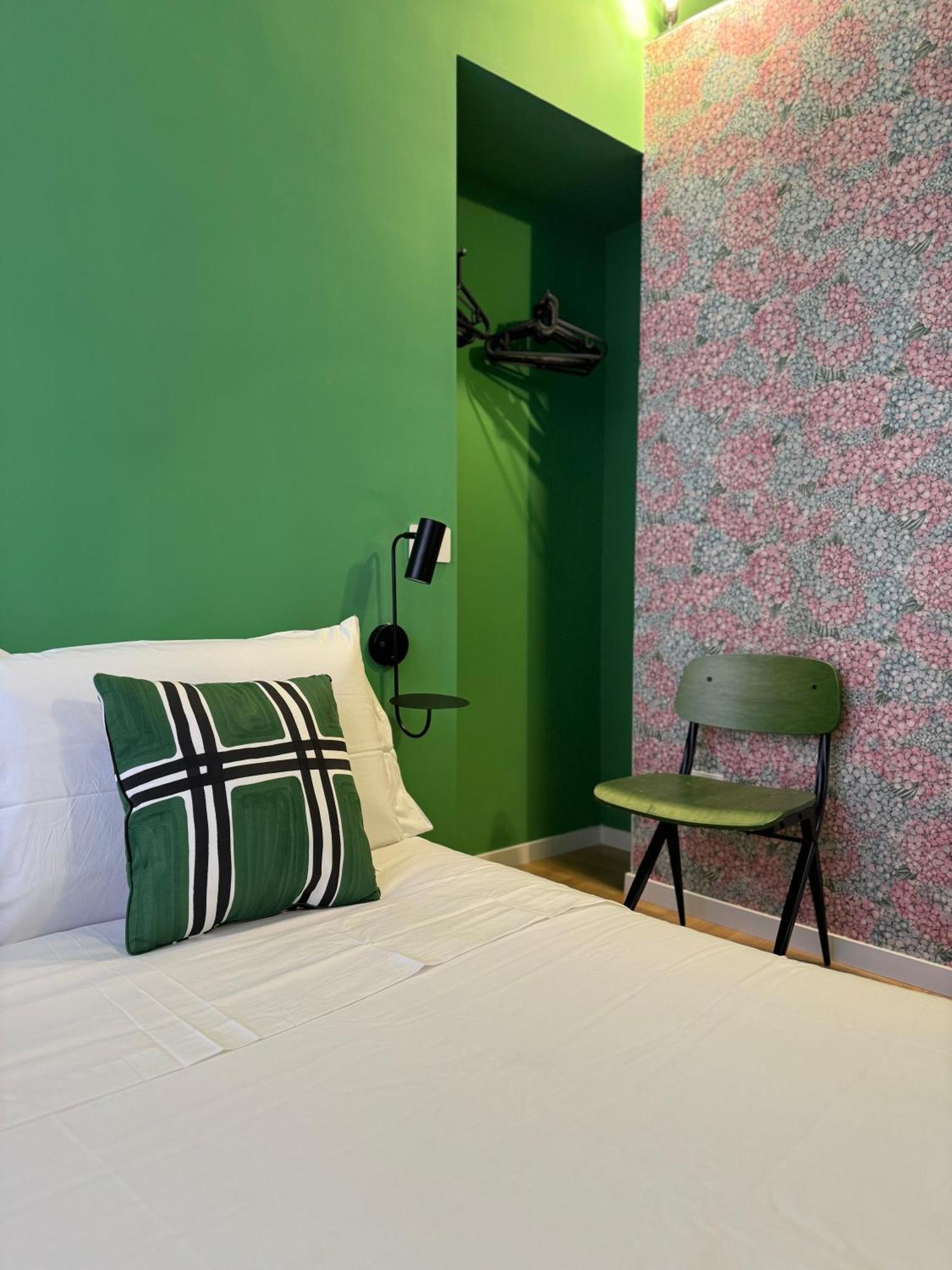 Alma De Chiaja - Design Suites & Apartments Napels Buitenkant foto