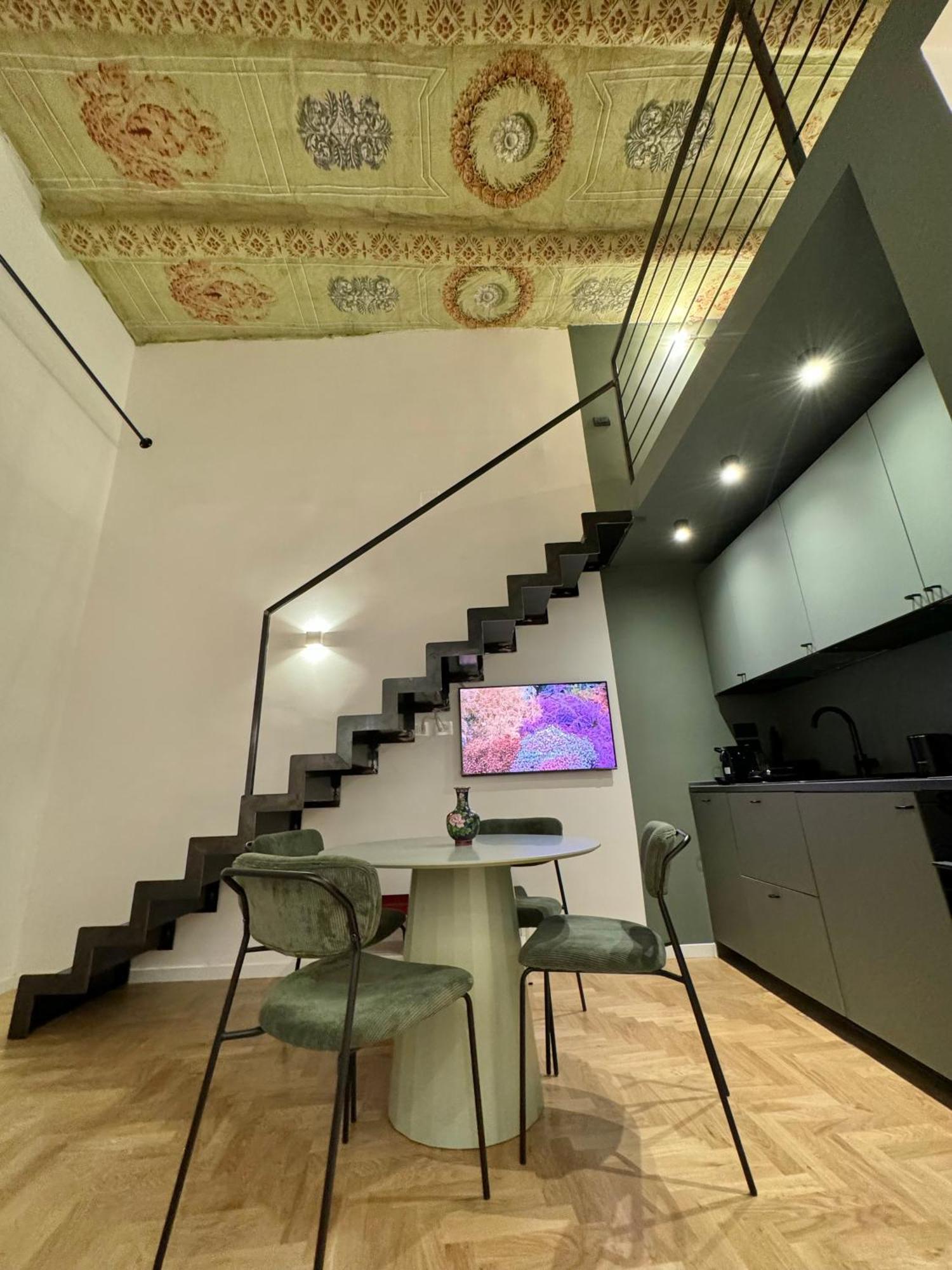 Alma De Chiaja - Design Suites & Apartments Napels Buitenkant foto
