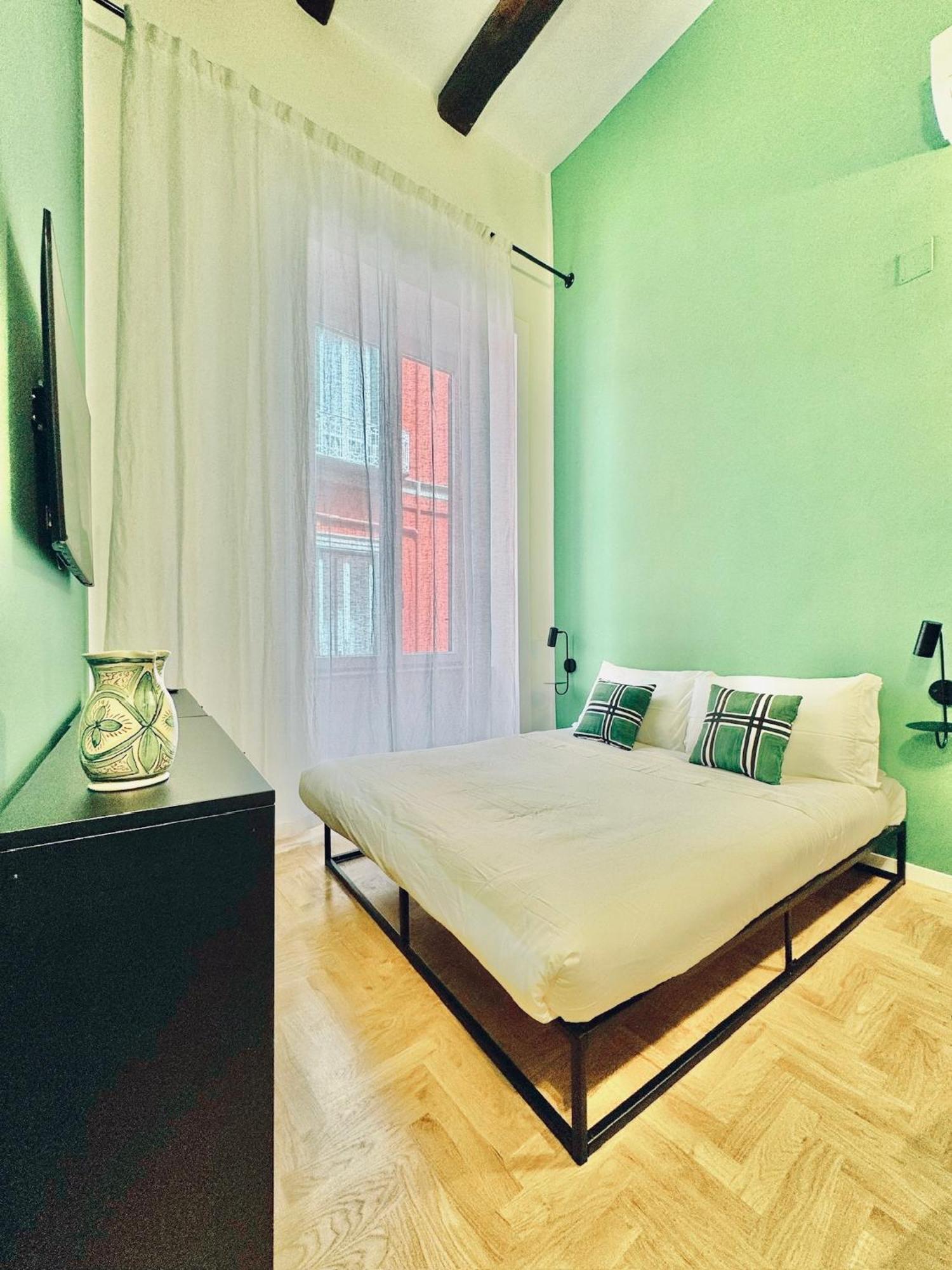 Alma De Chiaja - Design Suites & Apartments Napels Buitenkant foto